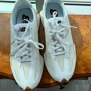 New Balance 327